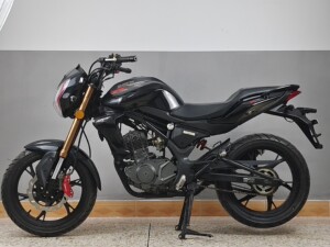 全新库存二手价 钱江蓝宝龙150高配街车