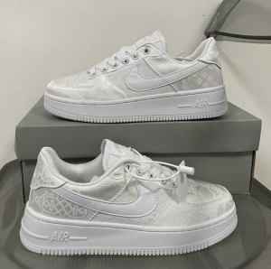 空军一号冠希联名白丝绸af1低帮休闲板鞋