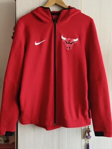 nike nba芝加哥公牛队出场连帽卫衣 夹克外套 m码 适_阿里巴巴找货