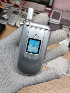 tcl 700翻盖古董手机