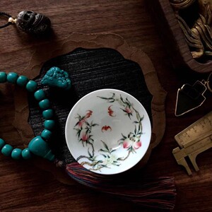 景德镇 寒山窑 珐琅彩寿桃斗笠碗 口径8.5cm