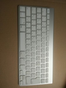 苹果无线键盘，g6无线蓝牙，一体机键盘，日文版本，键盘使用痕