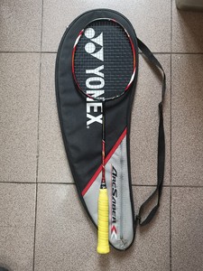 出售尤尼克斯yonex-弓箭z,3ug4.陶菲克签名款,曾经