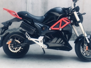 杜卡迪小怪兽电摩全顺2000w电机3000w控制器成色95新