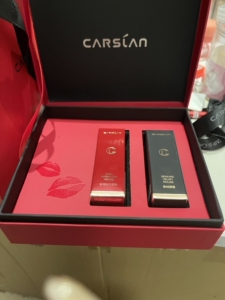 卡姿兰口红 套盒 一个红管06号色 一个黑管02号色 全新
