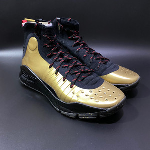 curry 4 黑金全新原盒海淘现货,安德玛 库里4 cur