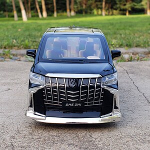 全新未拆封合金车模型1:24丰田埃尔法mpv商务合金车模,全