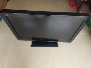 长虹lt32710液晶电视开机正常有声音屏幕右角出现破坏,当