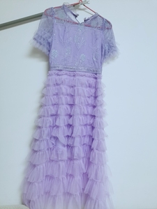 杰西卡的秘密，紫色蛋糕裙连衣裙，蕾丝钉珠连衣裙，颜色很正，非