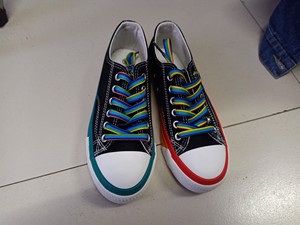 万斯彩虹底鞋