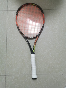 锦织圭哈勒普网球拍,burn100,有掉漆,细节都在图片,绝