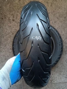 铃木uy125米其林半热熔踏板车摩托车轮胎，21年45周产。