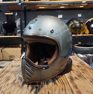 挂宝贝助力闲鱼翻身royal头盔现货到复古全盔正品摩托车头