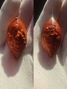 橄榄核观音菩萨单籽核雕,冯伟本工大四花水晶核2.4雕工一般尺