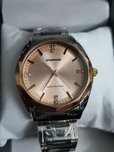 000人付款淘宝出星豪手表新旧程度 如图,没带过几次,一直在闲置,赠送