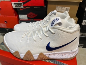 kyrie 欧文4德鲁大师蓝白