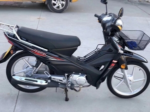 国四豪爵弯梁110到货  二手摩托车   2000公里准新车