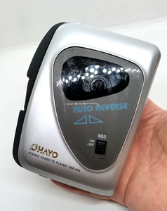 雷登sar-233 磁带随身听成色不错能播放有杂音没有打理