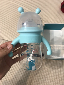 贝氏贝勒全新玻璃奶瓶，生孩子的时候朋友我送的，有需要的可以直