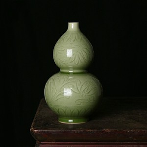 龙泉青瓷 杨江鹏纯手工 半刀泥刻花葫芦瓶 陶瓷花器家居摆件收