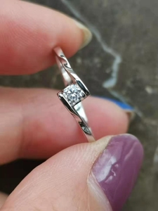 全新金至尊au750白金10分钻戒 非白金周大福六福周大生