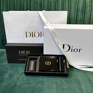 n级 dior迪奥圣诞限定口红套盒 4只口红 77两个可以拆卸
