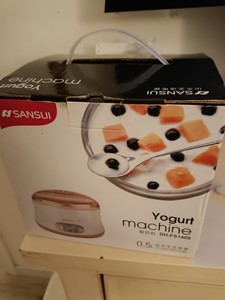 全新酸奶机，没用过，没拆过包装，日本山水牌，质量可以的