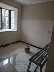 苏州油漆工,旧墙翻新,撕墙纸批腻子,刷涂料,滚乳胶漆,墙面改