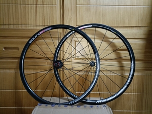 台湾航翊equinox碳纤维公路轮组圈刹35框高前20辐条后