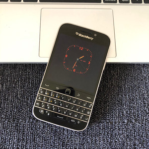 blackberry 黑莓q20港版全键盘经典学生手机备用