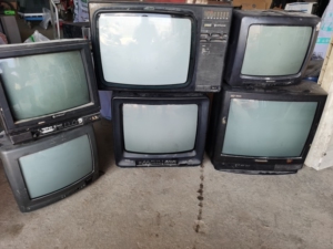 14寸~21寸原装进口电视松下,夏普,日立,各种尺寸,长期有