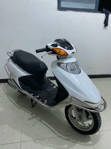 二手原装五羊本田优悦100cc摩托车女装代步燃油喜悦小公主踏