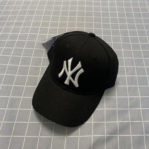 ny男女棒球帽,遮阳帽,正品,目前有三种颜色,白色,灰白色