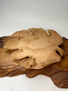 日本昭和时期石川康造实木胎一木整雕荷叶青蛙茶托盘 著名木雕大