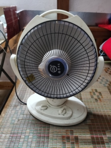 电热风扇,小太阳,圆盘直径40厘米,600w,没问题,金鼎镇