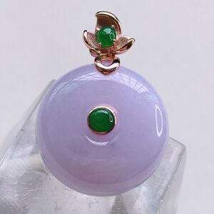 拍卖肉扣18k金镶嵌a货翡翠面包圈粉紫色玉扣平安扣吊坠13.15克