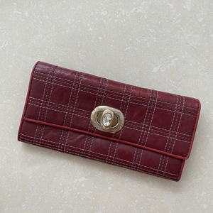 dissona牛皮女士钱夹,几乎全新无瑕疵.购于专柜假一罚十