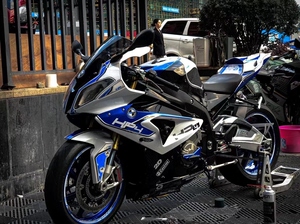 机车租赁: 宝马hp4