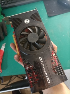 耕升gts250显卡1g,有四片,微星的gts250显存51