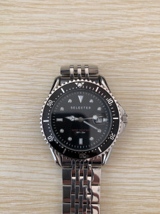 思莱德手表,selected,换过钢链,石英表,刚换的电池