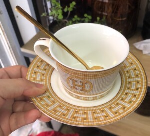 紫色枫子淘宝爱马仕hermes骨瓷陶瓷咖啡杯套装,杯子容量180毫升至22