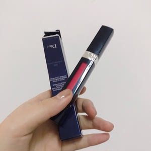 dior迪奥唇釉,几乎全新.色号565,蛮显嫩的一款颜色,很