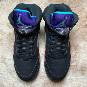 (已售出)aj5top3黑红紫普通41码 原盒 成色佳 水晶