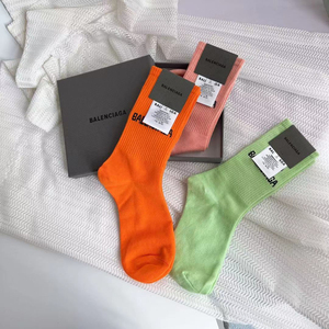 巴黎世家过膝袜