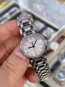 浪琴贝壳女表钻