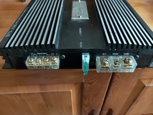 转让闲置车载黑剑功放,12寸无源低音炮,5米全新音频线,售出