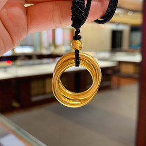 古法黄金999周d福同款环环相扣古法足金双环吊坠20克左右.