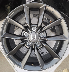 十代思域原厂轮毂四只 19年8月份的车 原厂轮毂在车上跑了1