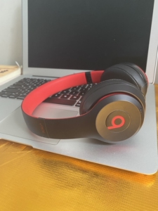 beats solo3十周年黑红 头戴式蓝牙耳机solo3魔