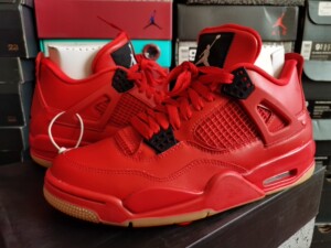 aj4刮刮乐女